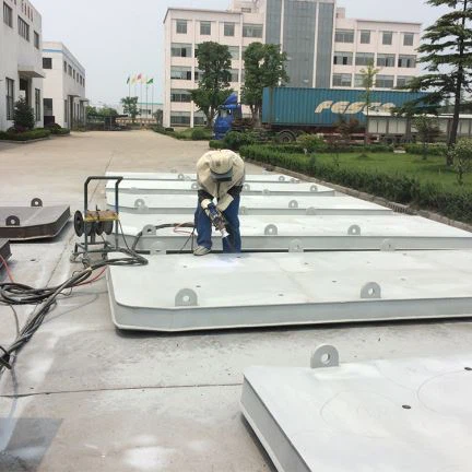 Rintangan rendah gelangsar panel depan